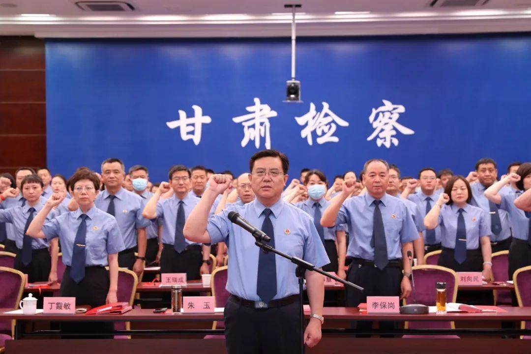 穿越丝路，探秘甘肃——历史文化与自然奇观之旅